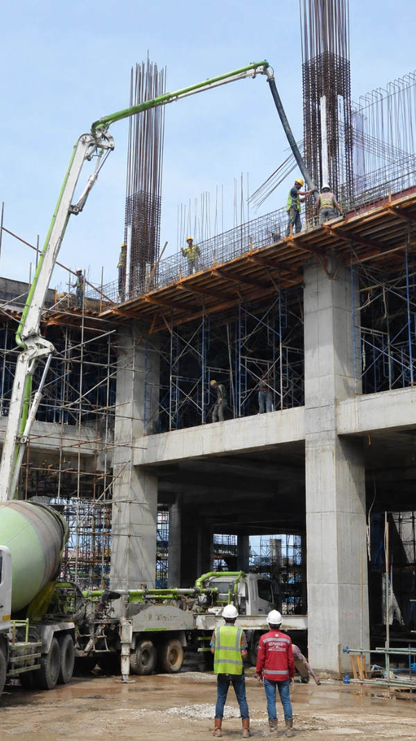 Keunggulan menggunakan ready mix K500 untuk high-strength, struktur berat, infrastruktur, dan teknis khusus